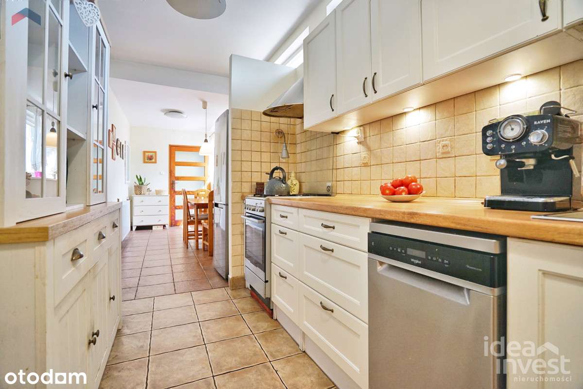 Pół domu z dużym ogrodem!-3