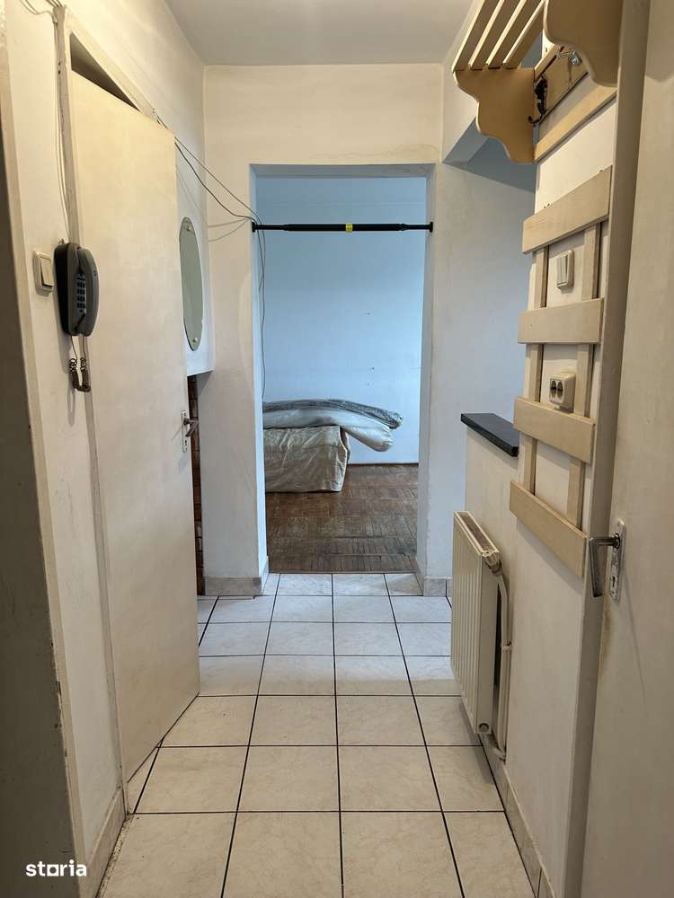 Apartament de vanzare,3 camere-4