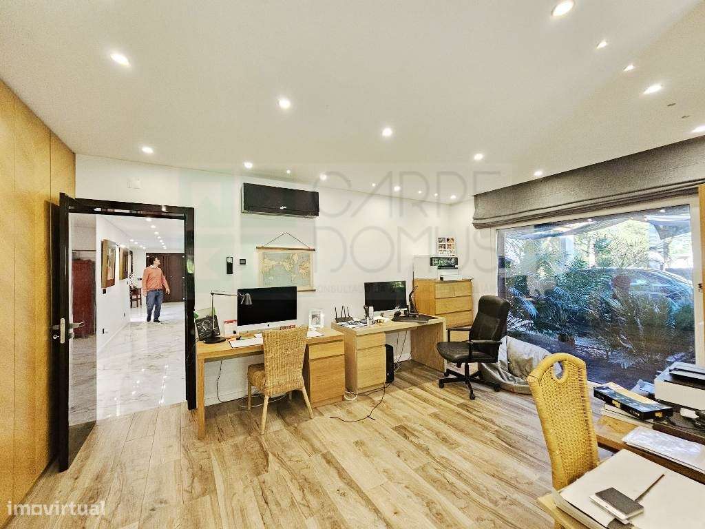 Magnifica moradia T4 com piscina na Urbanização Aroeira, em Santo E...-45