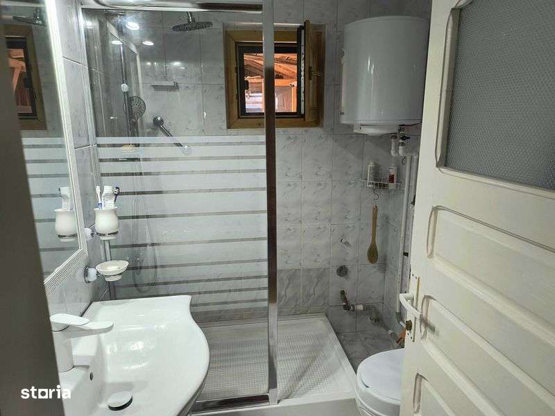 Vanzare Casa-direct Proprietar - Imagine principală: 5/8