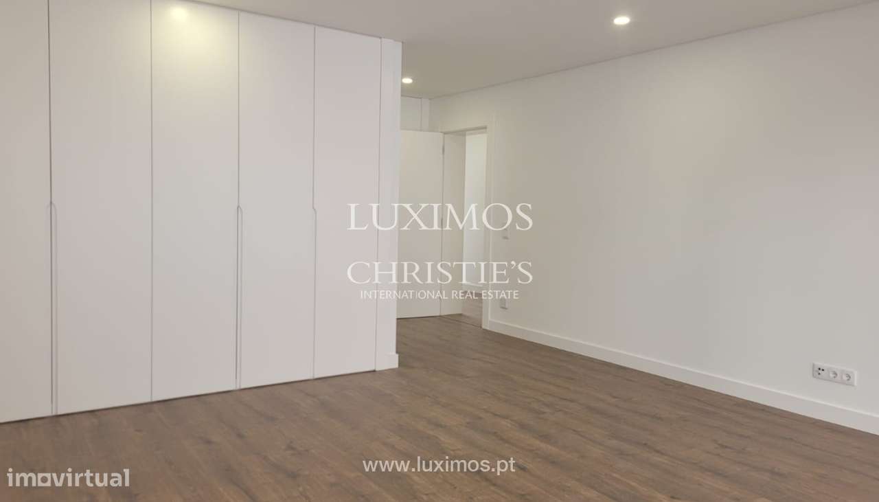 Moderna Moradia T4, com piscina, para venda em Lagos, Algarve - Grande imagem: 3/18