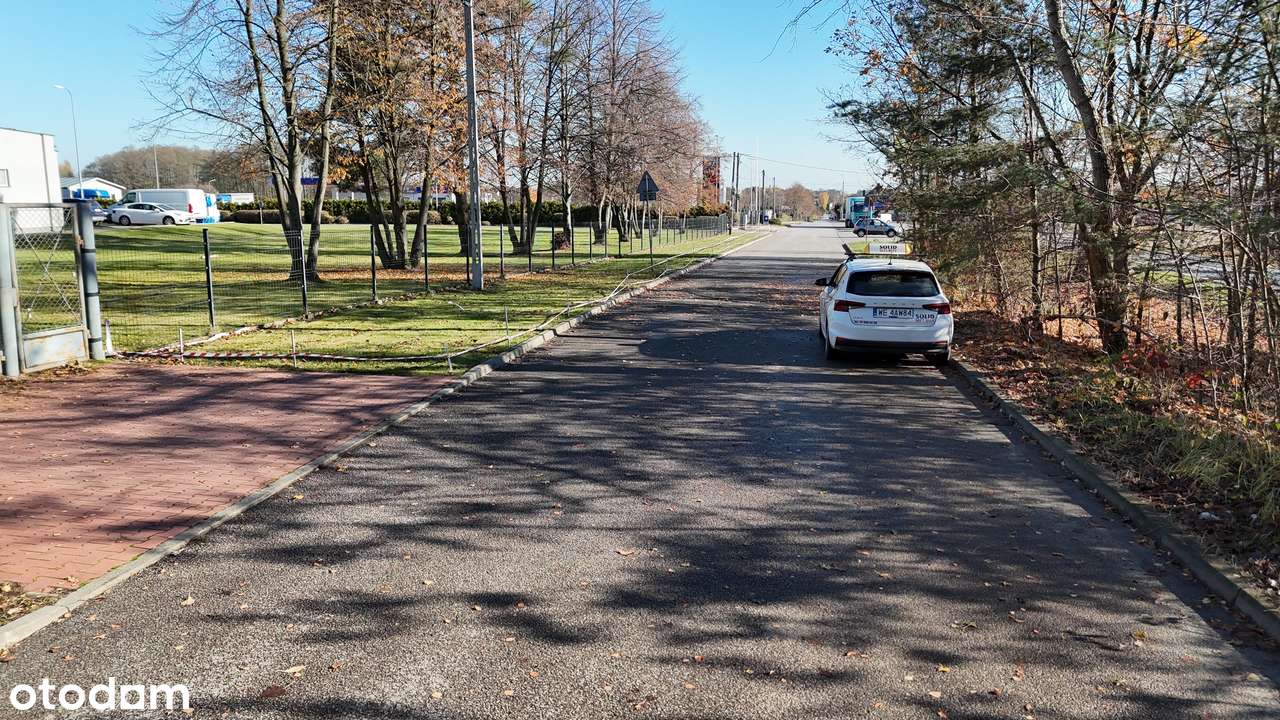 Grunt pod produkcję i usługi na wjeździe do Tarczyna, niecałe 2km odS7-13