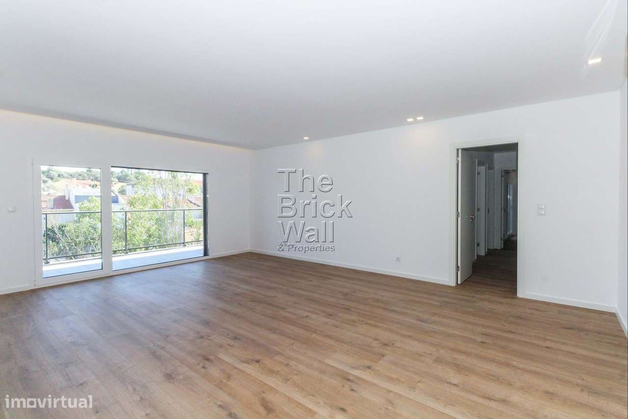 Apartamento T4 em condomínio fechado com piscina em zona central de Al - Grande imagem: 5/23