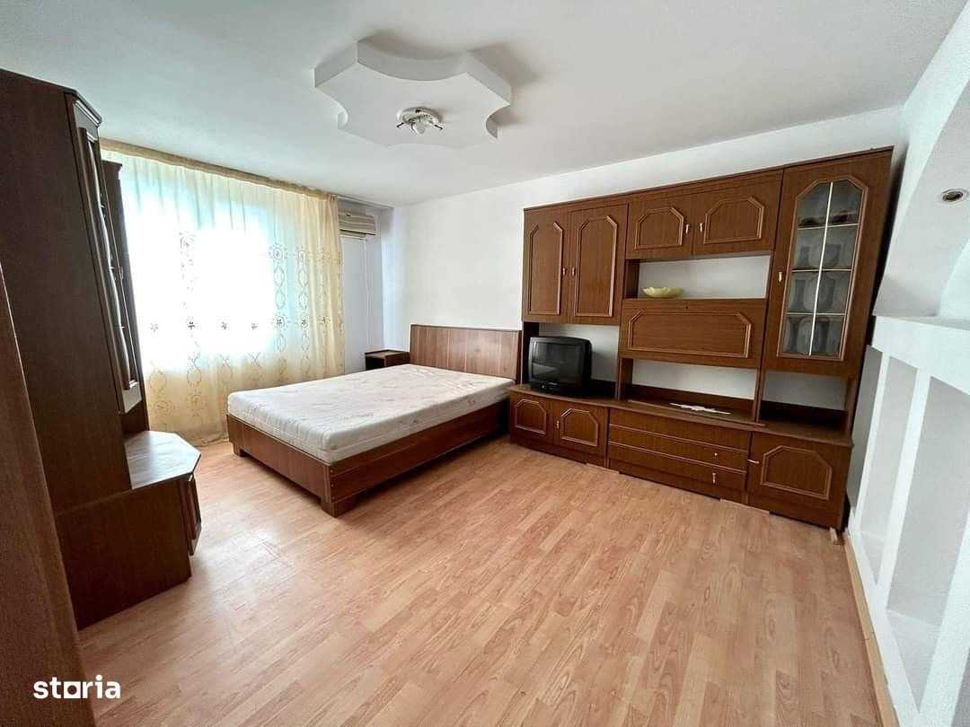 De vanzare 3 camere , 72mp, 55000 euro