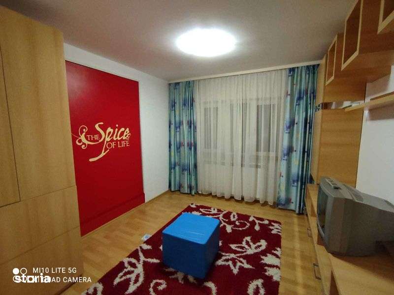 Vand apartament 2 camere - Imagine principală: 5/8