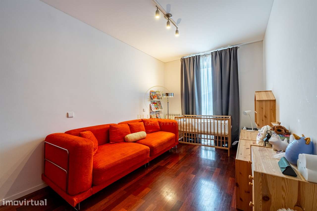 T2 Matosinhos, Quinta Seca, com duas boxs fechadas.-15