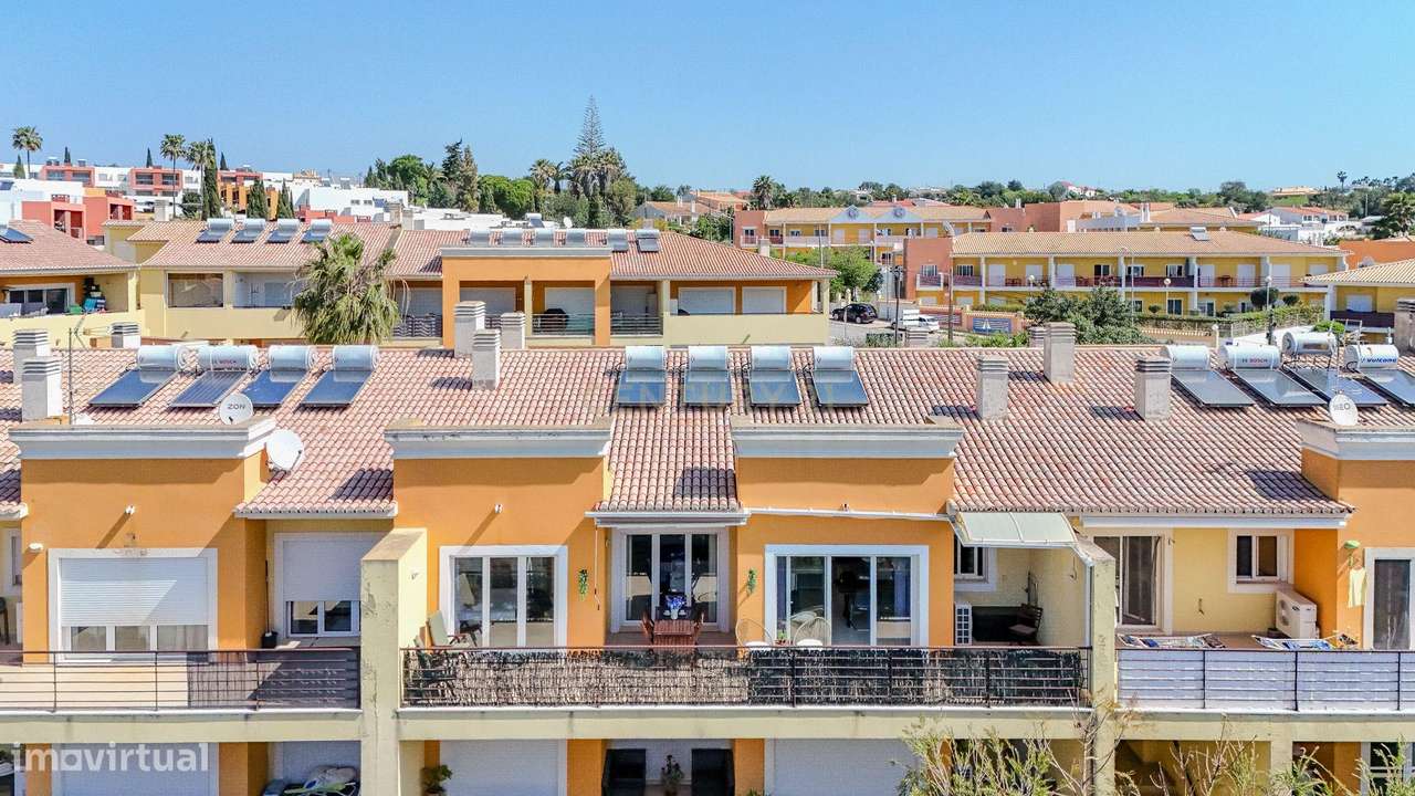 T2 c/ vista mar, piscina e garagem - Grande imagem: 4/49