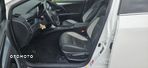 Toyota Avensis 1.8 Premium MS - 14