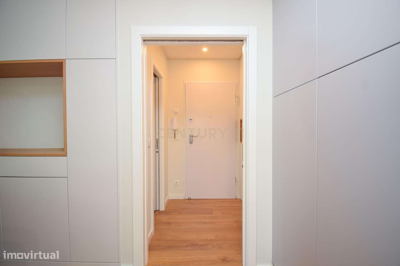 T3 Totalmente Remodelado | Elevador | Localização Central-21