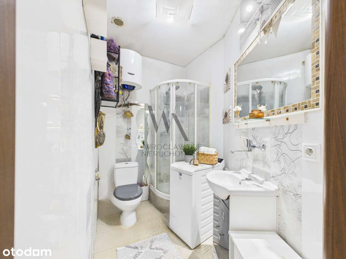 Kawalerka z potencjałem w centrum Wrocławia-5