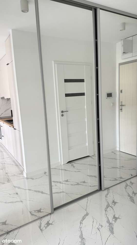 Ostatni Nowoczesny Apartament w Centrum z Panoramicznym Balkonem-18