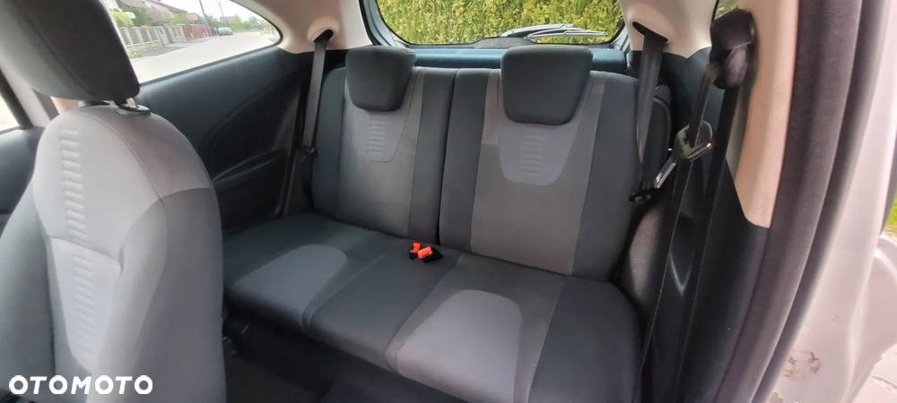 Ford KA 1.2 Ambiente - 15