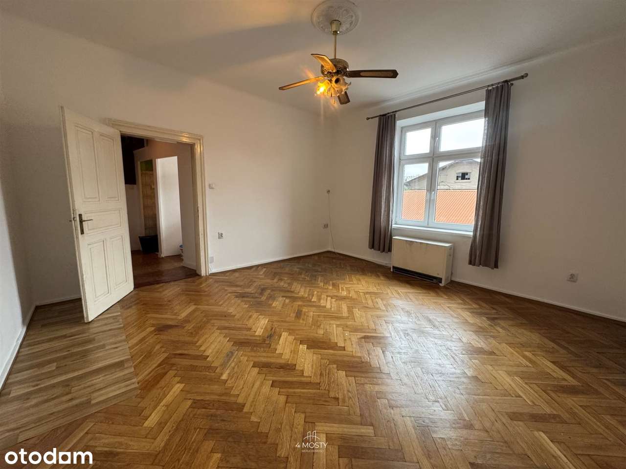 Mieszkanie 37 mkw Stare miasto, kamienica-0