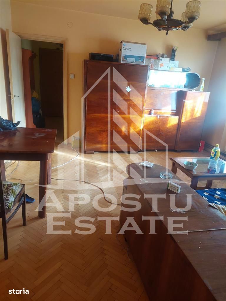 Apartament cu doua camere decomandat Zona Girocului