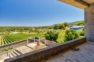 Terreno Urbano com área de 1860 m2, Colares Sintra, para venda