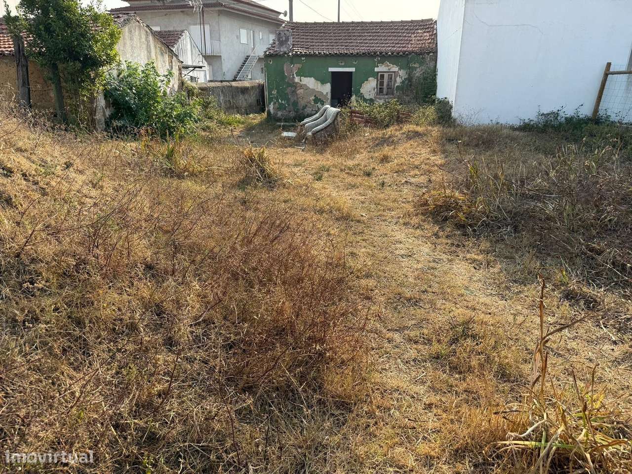 Moradia para Reconstrução em Pereira - Grande imagem: 4/15