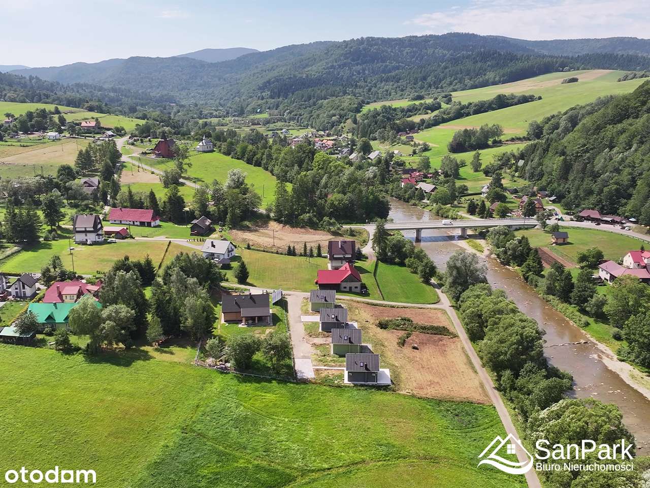 Nowy dom całoroczny 70 m² bezpośrednio nad Solinką