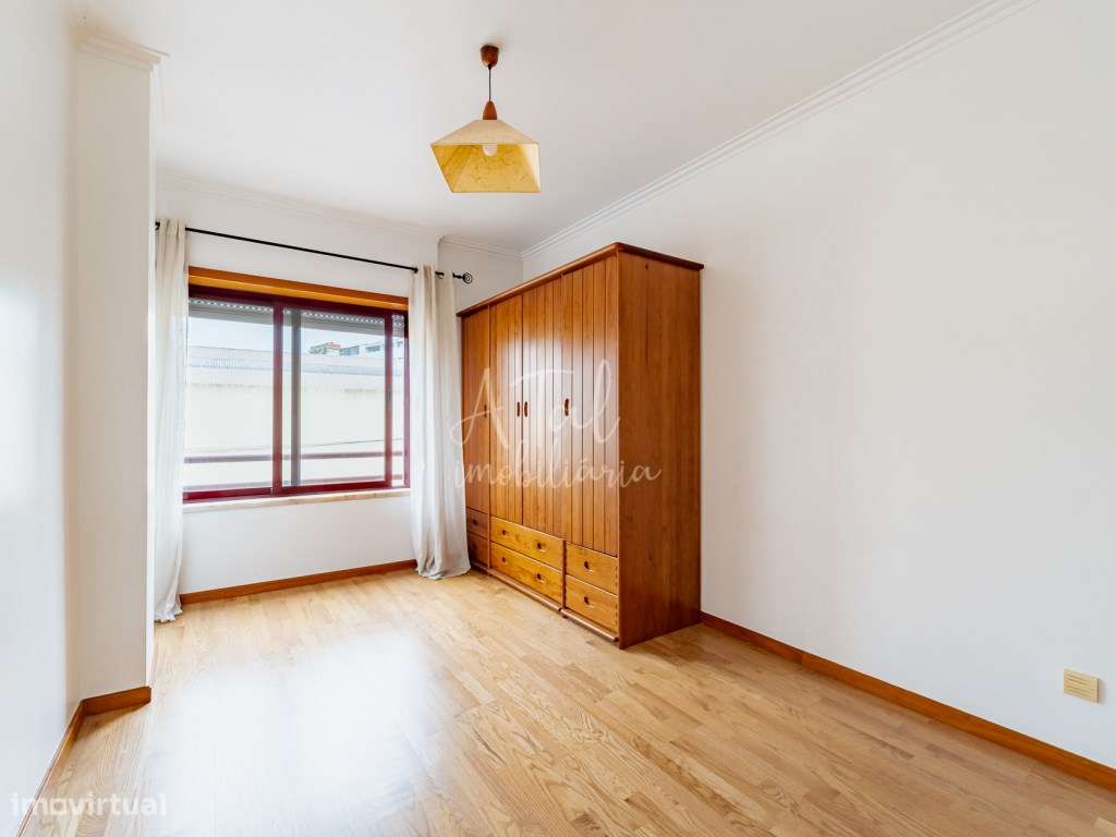 Apartamento T3 com Estacionamento | 10 min de Lisboa-12