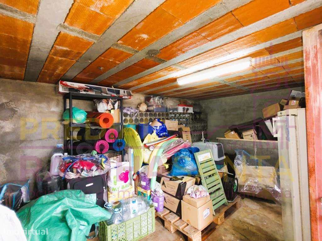 Moradia c/ 5000 m2 terreno , anexos, furo. 16 Km de Coimbra.-14