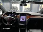 Tesla Model X - 11