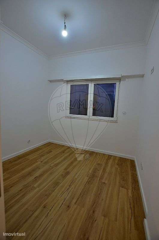 Apartamento T3 à venda em Cacilhas-5