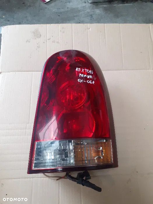 Lampa prawa TYLNA SsangYoung REXTON !! 01-06r. Polecam ! - 1