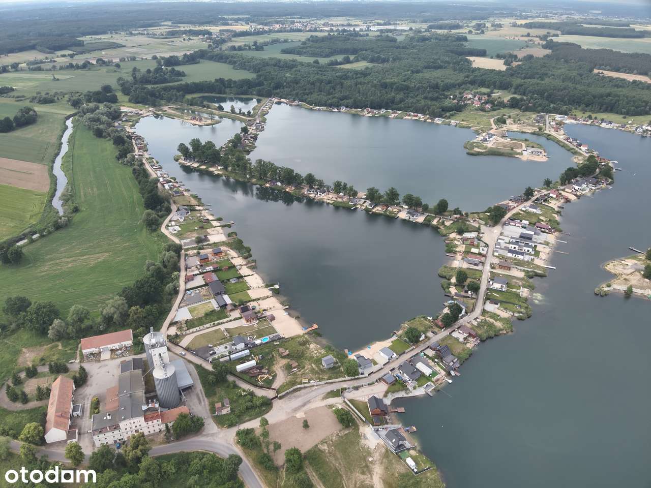 DZIAŁKA WŁASNOŚCIOWA Z LINIĄ BRZEGOWĄ JEZIORA 3 W SPALONEJ - Pełny obrazek: 1/3