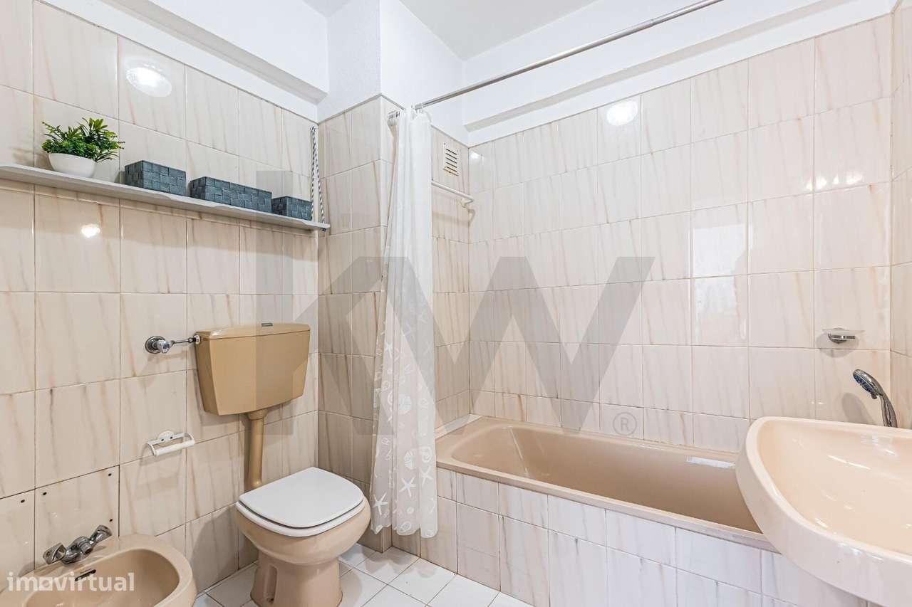 Apartamento T1 bem no Centro de Armação de Pêra - Algarve-7