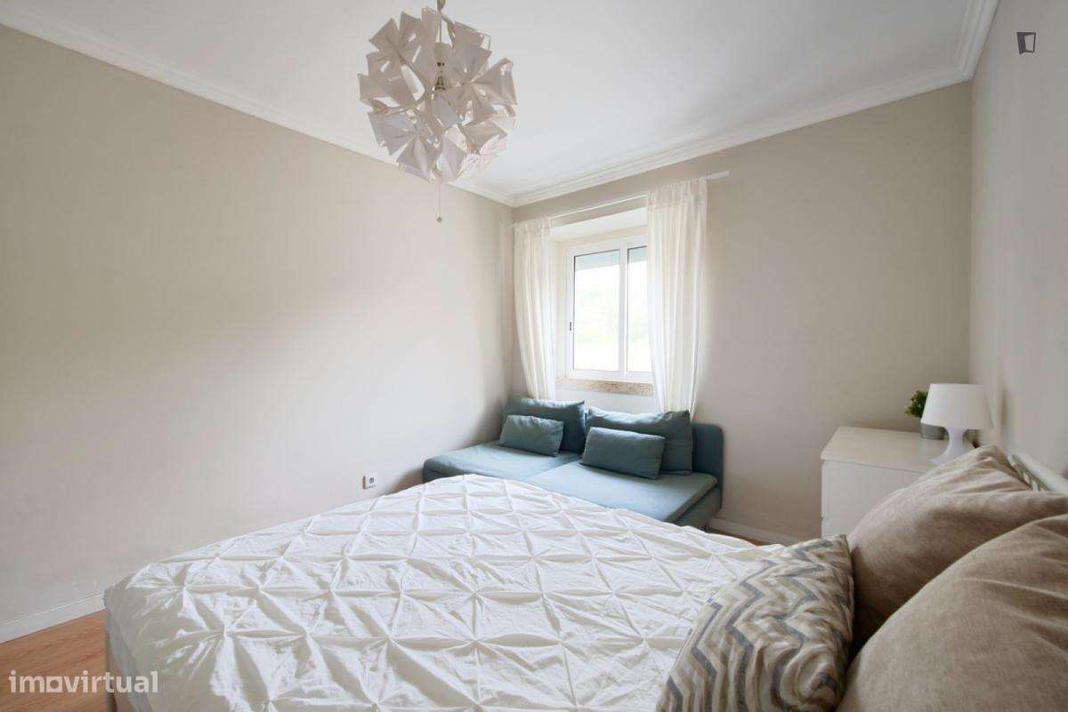 Quarto - localizado em Arroios Lisbon - Grande imagem: 5/8