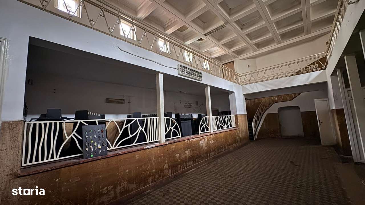 Imobil comercial si piscina functioala Piata Victoriei - Imagine principală: 5/11