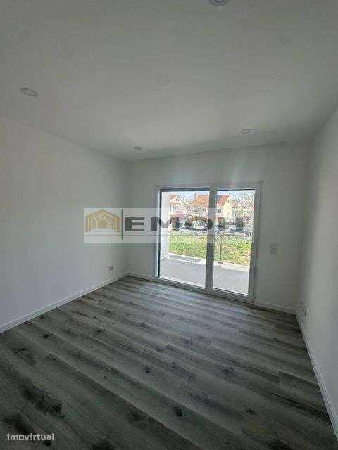 Moraria T3+1 Geminada na Abóboda / Possibilidade Piscina-17