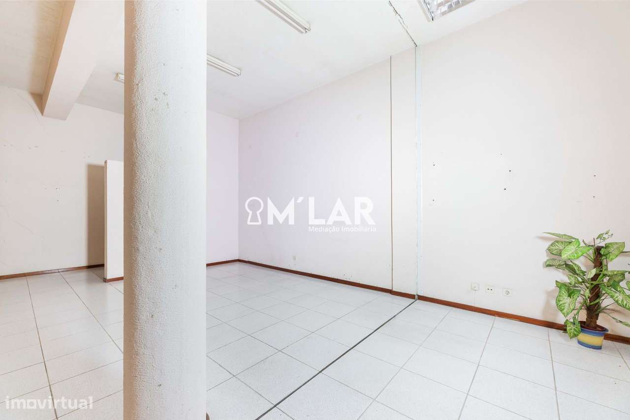 Loja com 37 m² em Maximinos – Braga-7