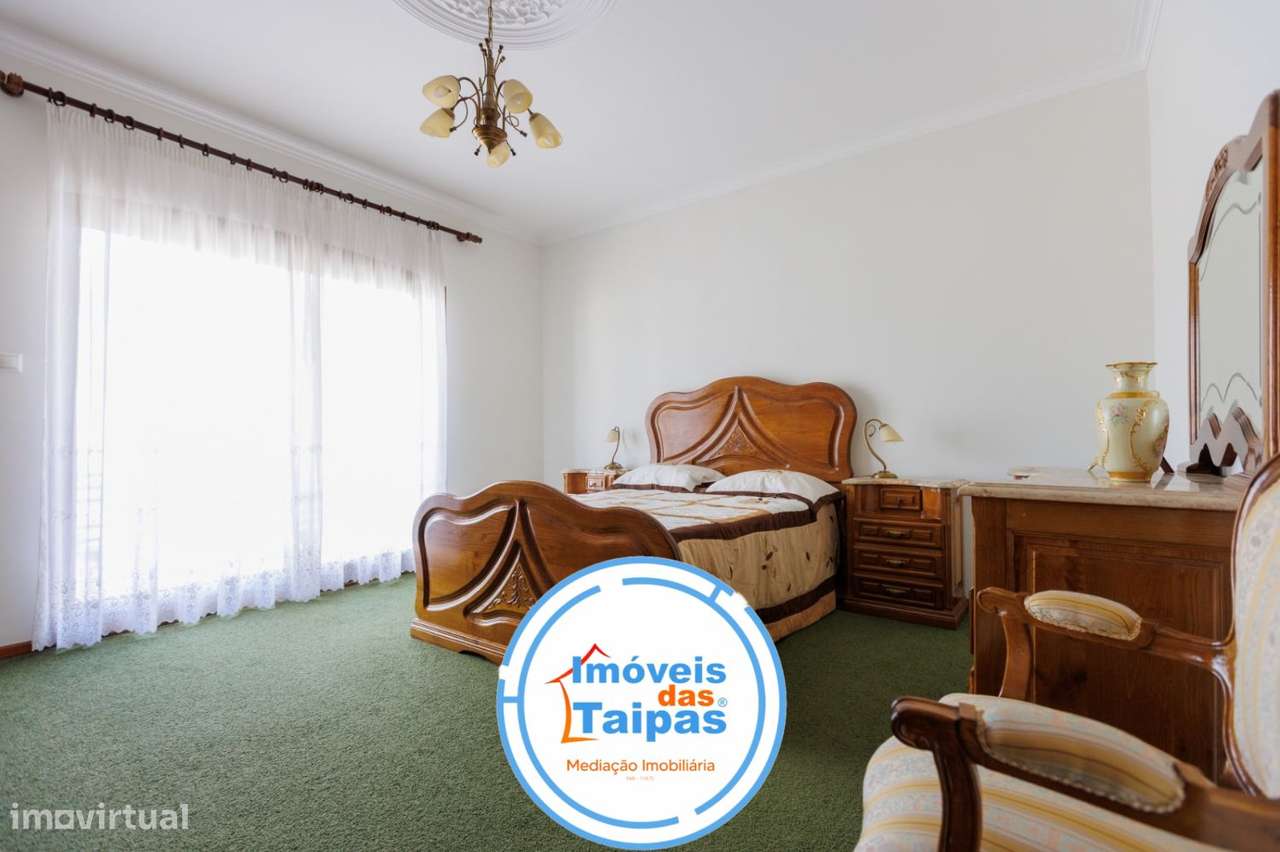 Vende-se Moradia em Barco - Guimarães-24