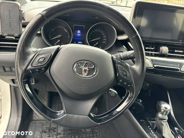 Toyota C-HR Hybrid Style Selection - 18