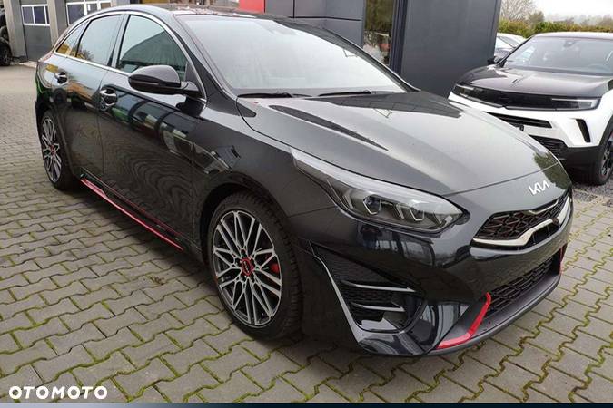 Kia Pro_cee'd ProCeed 1.6 T-GDI GT DCT - 4