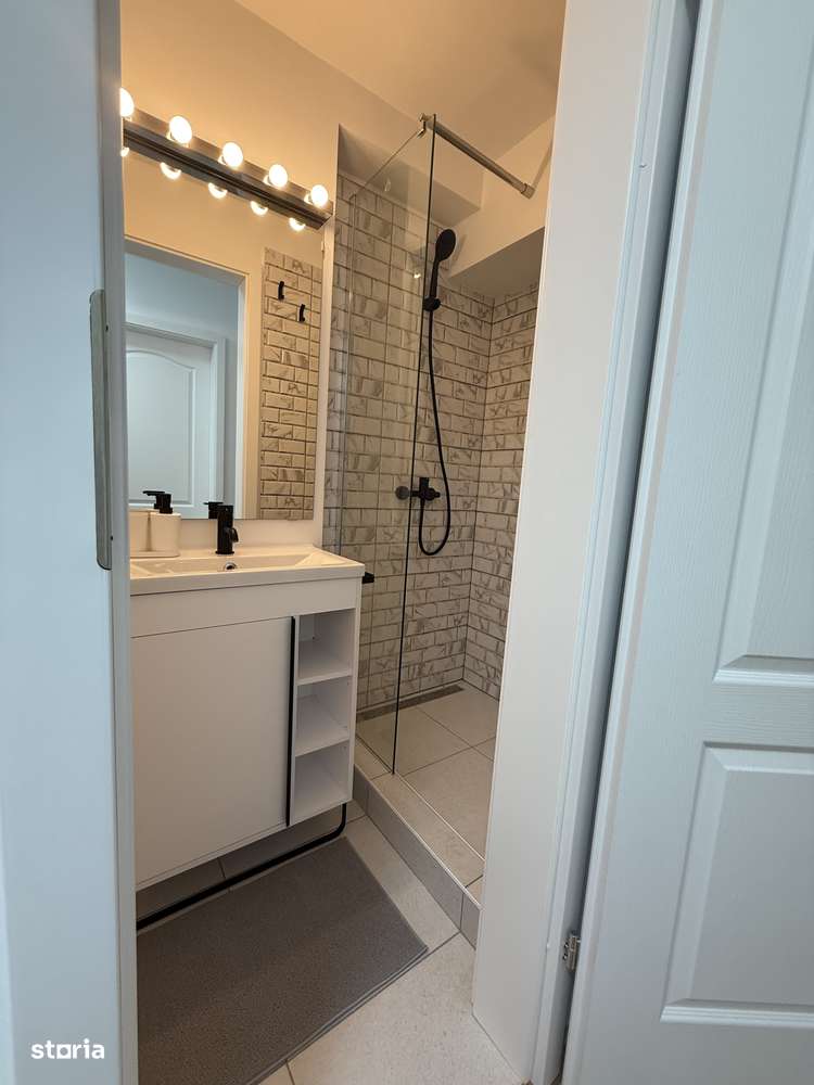 Apartament 4 camere decomandat - Imagine principală: 5/16