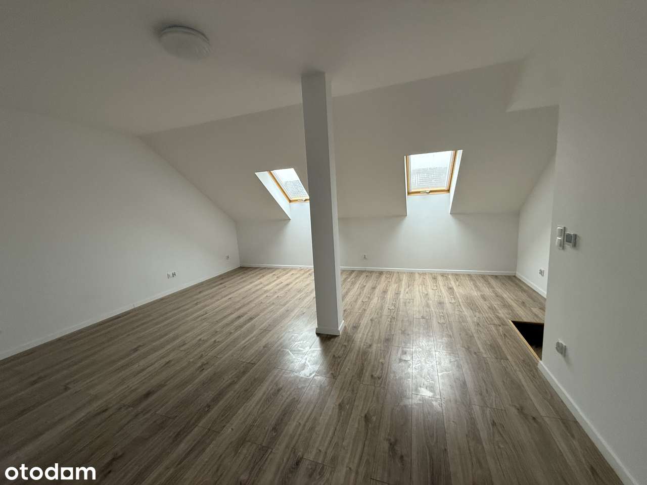 Dom, 167 m², Domasław-9