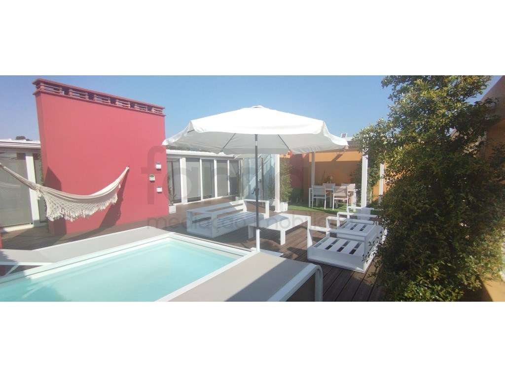 Penthouse Exclusiva Com Terraco Panoramico Setubal
