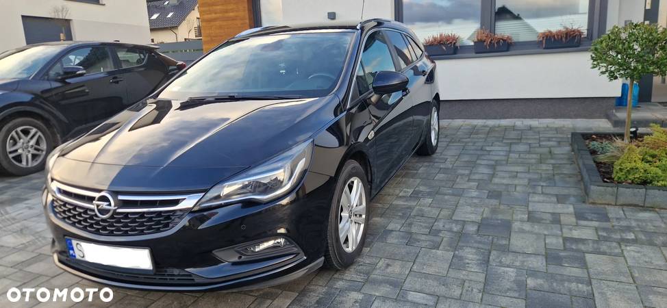 Opel Astra - 1