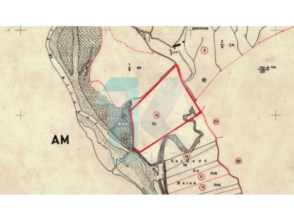 Terreno com 11,1ha junto à Praia da Amoreira - Grande imagem: 5/5