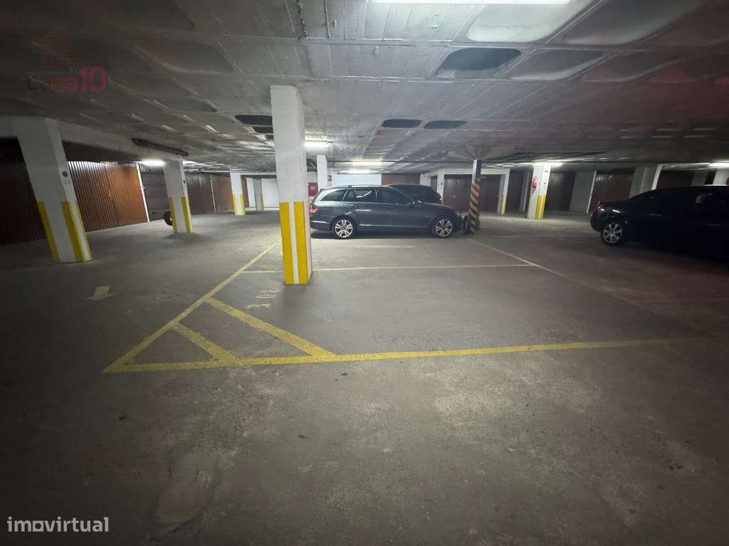 Lugar de parqueamento em garagem fechada, para arrendar, no Montijo - Grande imagem: 4/6