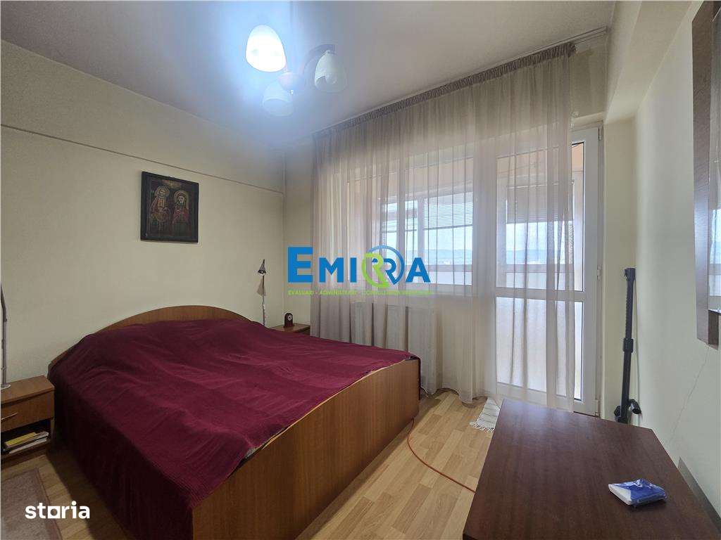 Apartament 4 camere ultracentral vedere panoramic? Bacau-9