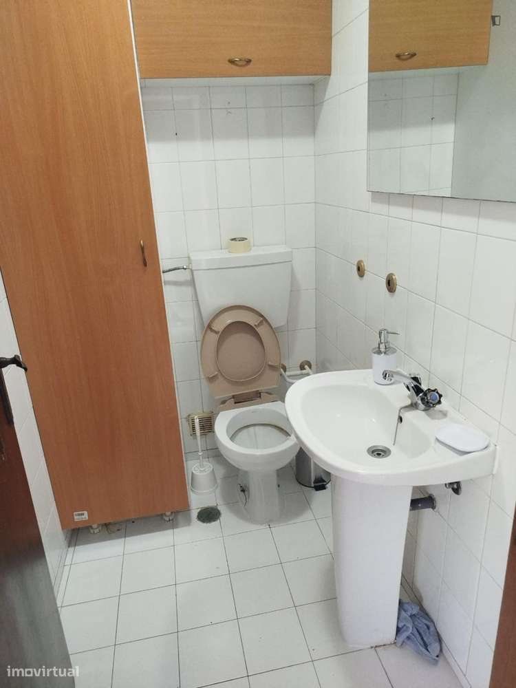 Quarto - localizado em Setubal - Grande imagem: 3/11