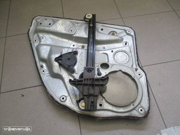 Elevador Sem Motor 1J4839730G VW GOLF 4 2002 TD VW GOLF 4 SW 2002 5P TD VW BORA 2001 1.9 TDI TD - 4