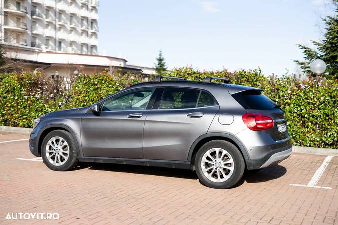 Mercedes-Benz GLA 200 (CDI) d 4Matic 7G-DCT Urban - 4