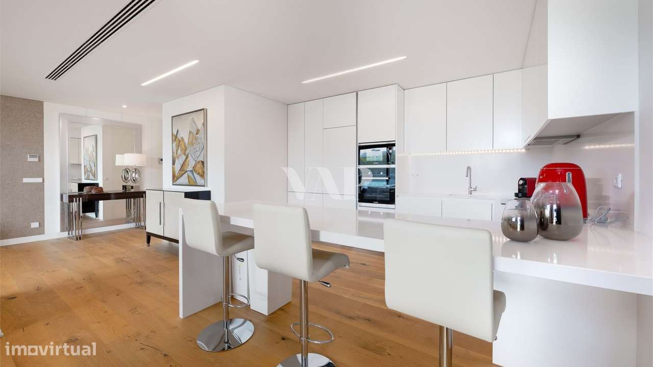 Apartamento T3 de Luxo com Piscina em Vilamoura-2