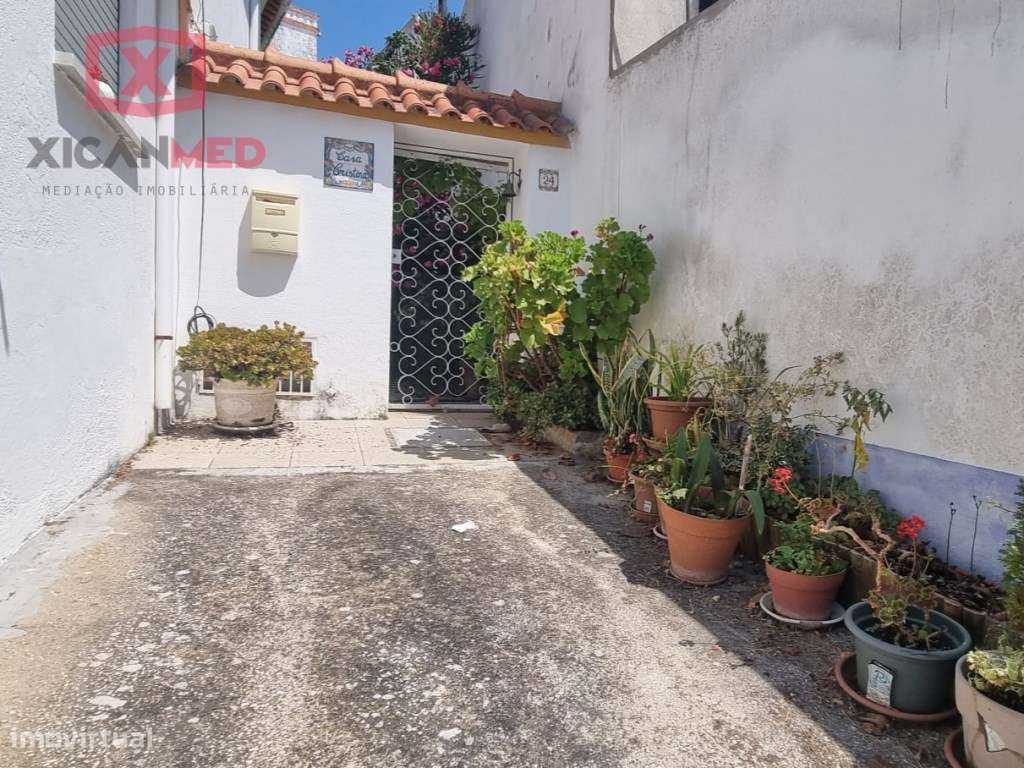 Casa no centro de Almoçageme-20