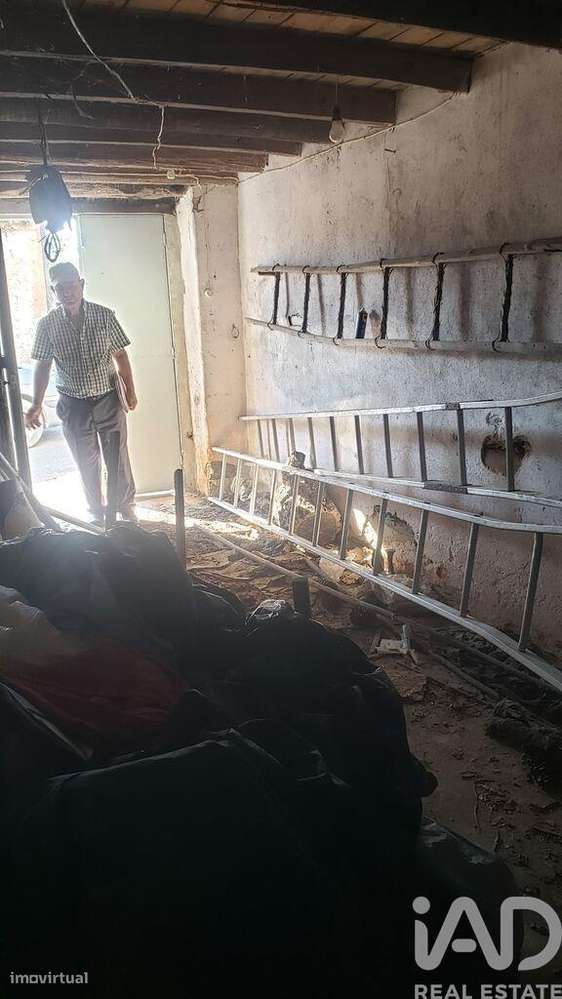 Moradia isolada T4 em Cardigos de 158,85 m2-13