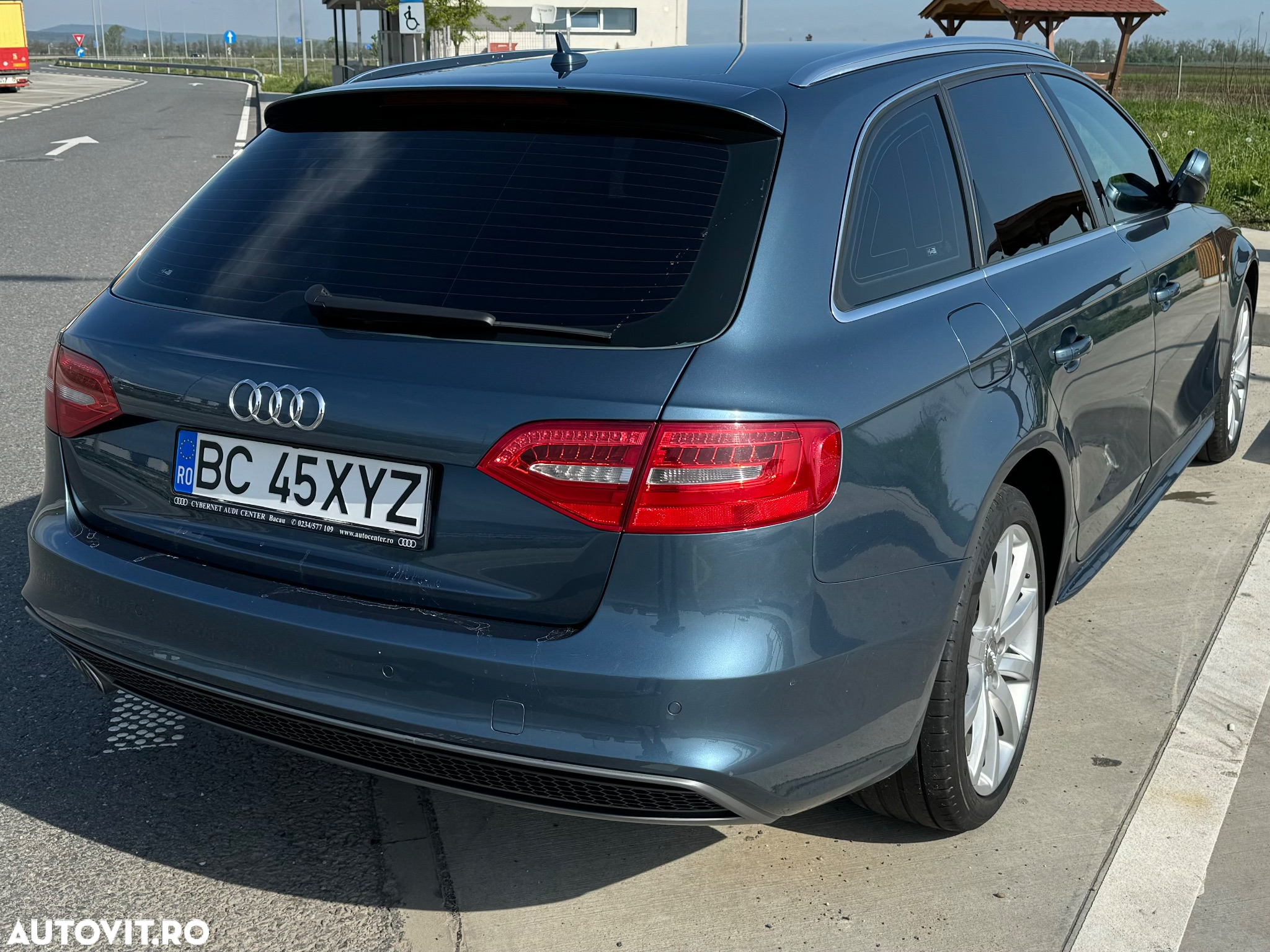 Audi A4 2.0 TDI DPF multitronic Ambiente - 6