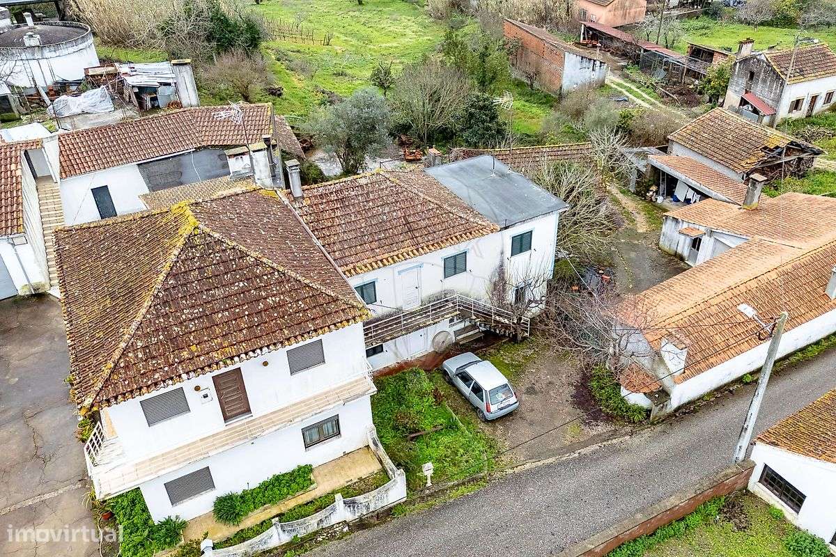 Moradia T2 para venda - Grande imagem: 2/13